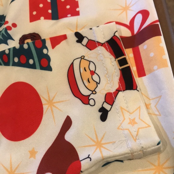 3 piece Christmas outfit.  Red top, Santa & Christmas tree leggings & scarf - Picture 9 of 12